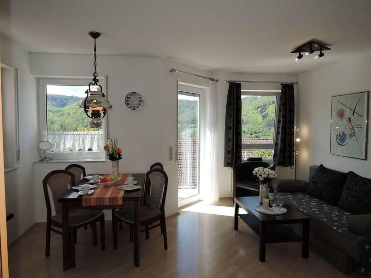 Apartamento Haus Eisele Bad Urach Exterior foto