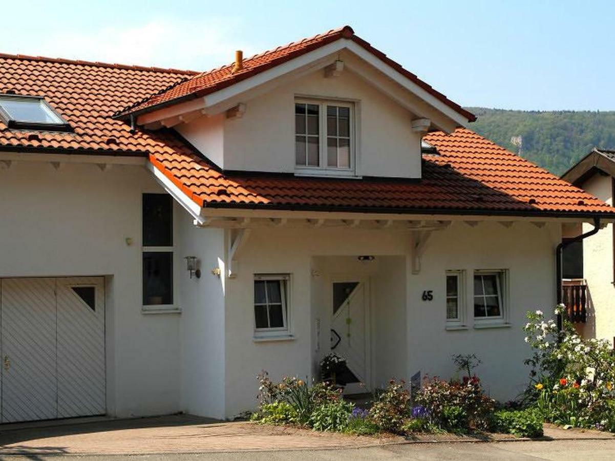 Apartamento Haus Eisele Bad Urach Exterior foto